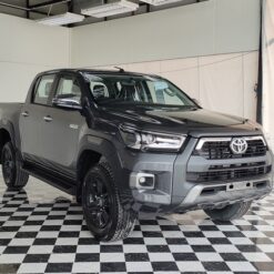 BRAND NEW 2024 REVO 2WD 2.4J AT DOUBLE CAB CAB DARK GREY 784