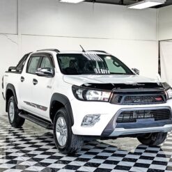 REVO 2WD 2016 2.4E AT DOUBLE CAB WHITE 6518