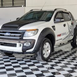 FORD 4WD 2015 3.2 AT DOUBLE CAB WHITE 1725
