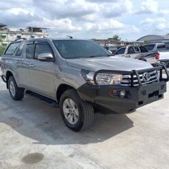 REVO 2WD 2016 2.4E AT SMART CAB SILVER 7423