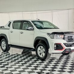 REVO 2WD 2016 2.4E AT DOUBLE CAB WHITE 7826