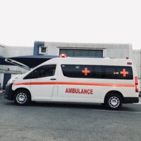 Toyota HiAce BLS Ambulance 3.5P — Monstro Hard
