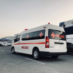 Toyota HiAce BLS Ambulance 3.5P — Monstro Hard