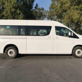 Toyota Hiace GL Hiroof Van Manual 2021 Diesel — Monstro Hard