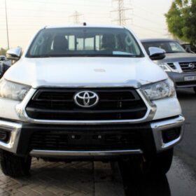 Toyota Hilux 2022 2.7P AT White — Monstro Hard