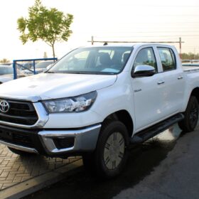 Toyota Hilux 2022 2.7P AT White — Monstro Hard