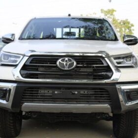 Toyota Hilux SR5 2022 2.4D MT White — Monstro Hard