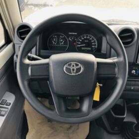 Toyota Land Cruiser 78 Hard Top 2024 4.0P — Monstro Hard
