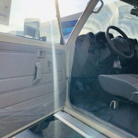 Toyota Land Cruiser Hard Top LX78 2023 4.5D Beige — Monstro Hard