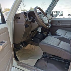 Toyota Land Cruiser LC 76 5 Door 2022 4.2D — Monstro Hard