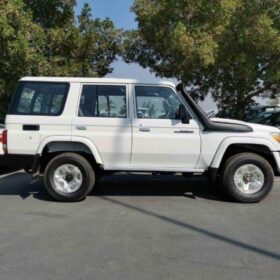 Toyota LandCruiser HardTop LX76 4WD 2022 Diesel — Monstro Hard