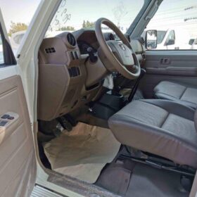 Toyota LandCruiser HardTop LX76 4WD 2022 Diesel — Monstro Hard