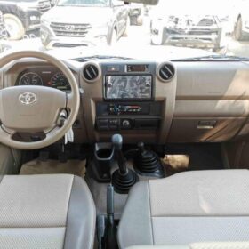 Toyota LandCruiser HardTop LX76 4WD 2022 Diesel — Monstro Hard