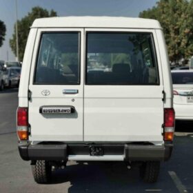 Toyota LandCruiser HardTop LX78 4WD 2022 Diesel — Monstro Hard